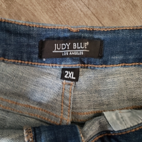 Judy Blue shorts 2XL - Picture 3 of 4